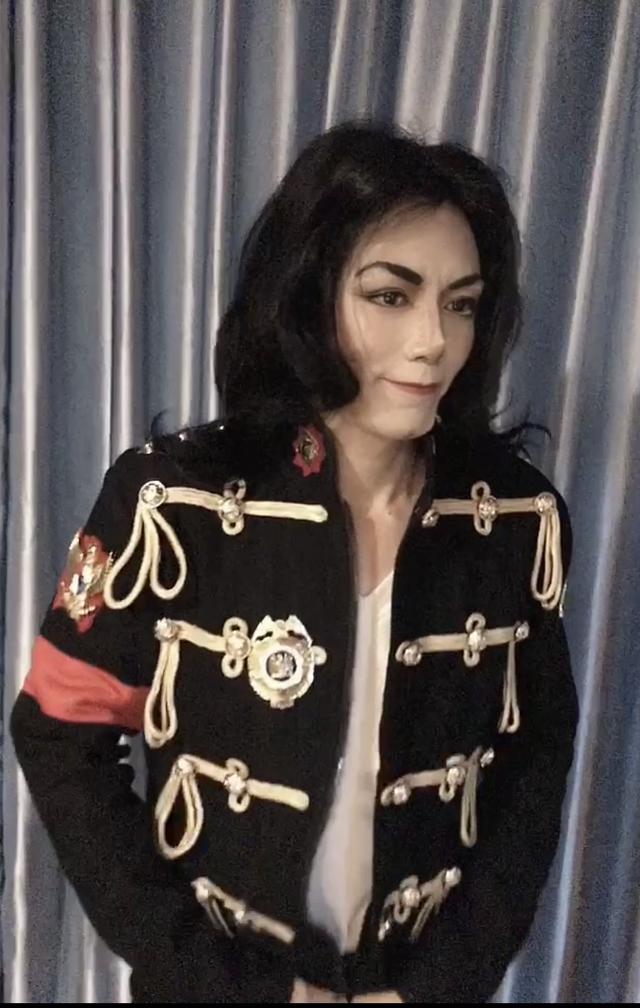 mj重临人间 全球迈克尔杰克逊第一人—王杰克逊_中国人