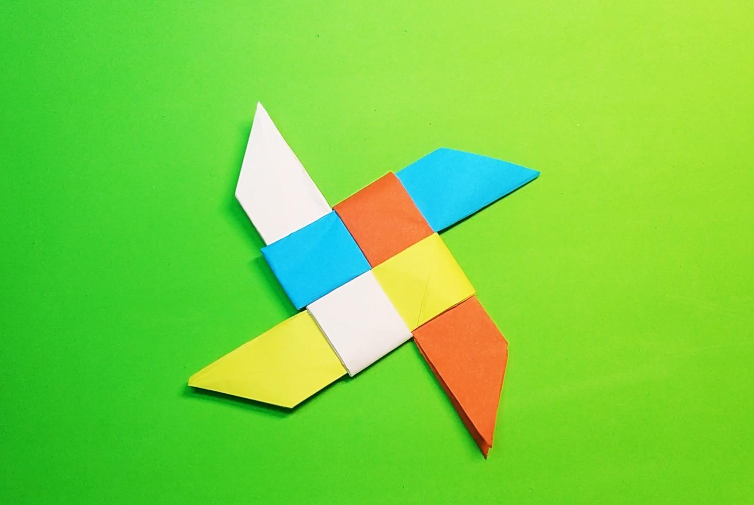 折纸四角飞镖小孩子抢着玩简单两步就做好