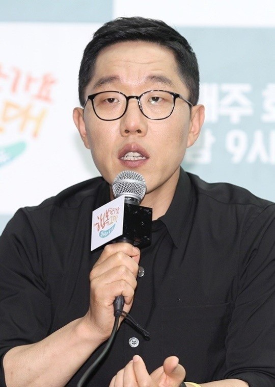 韩艺人金济东高额演讲费用引争议 责难如潮,粉丝发声支持