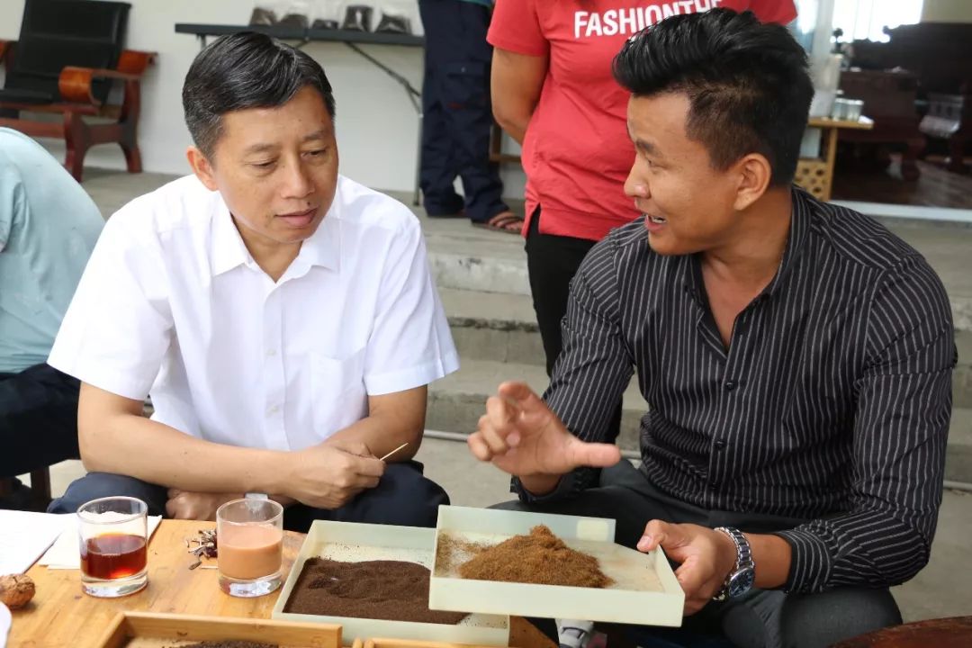 鼓劲提醒,卫岗州长深入五岔路乡对脱贫攻坚工作进行调研