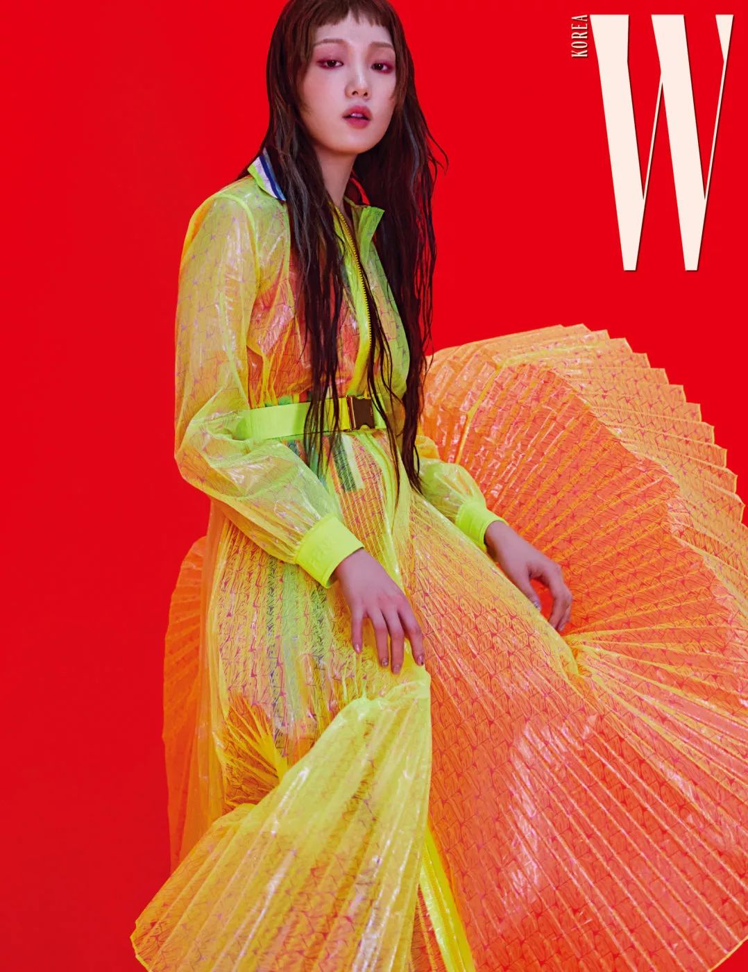 李圣经与南柱赫恋情转地下后,又双叒叕上热搜,修图师都不敢这么p!