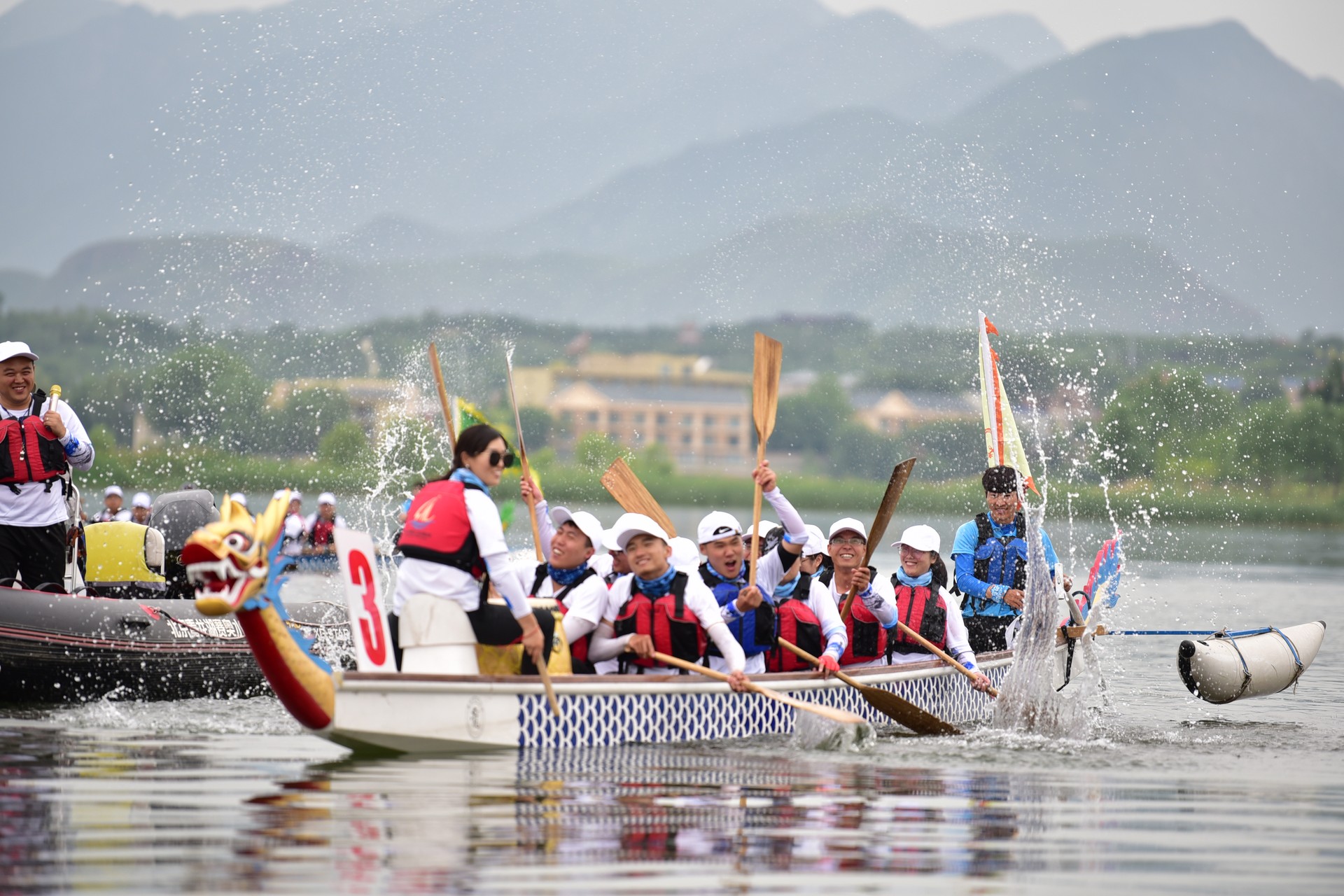 端午龙舟竞渡团建活动推荐铭润拓展训练