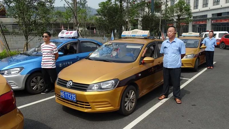 三明市区380辆"爱心送考车"整装待发,还有公交高考专线车_出租车