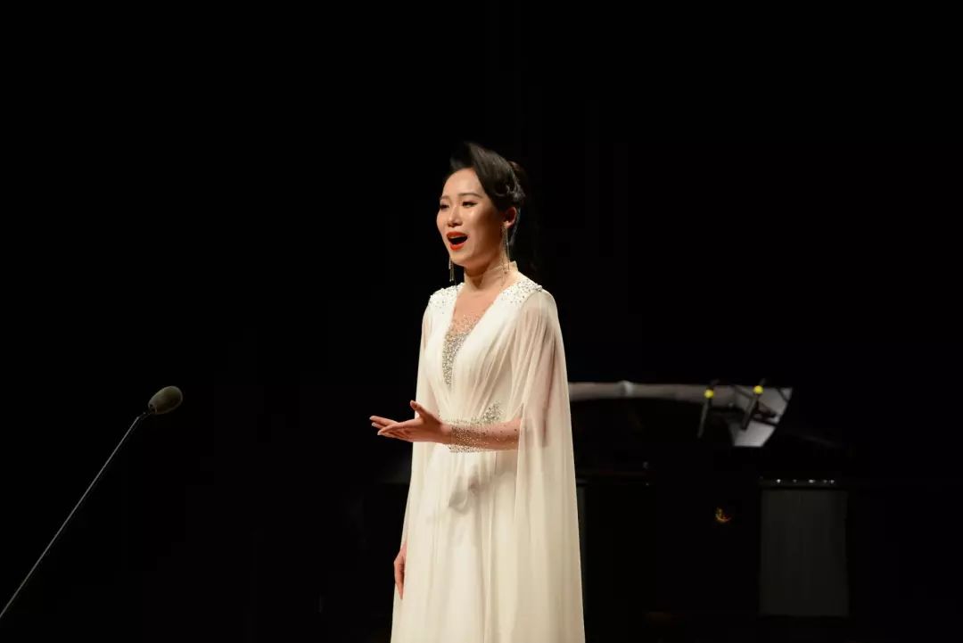 五月的鲜花丨皮晓彩学生独唱音乐会成功举行