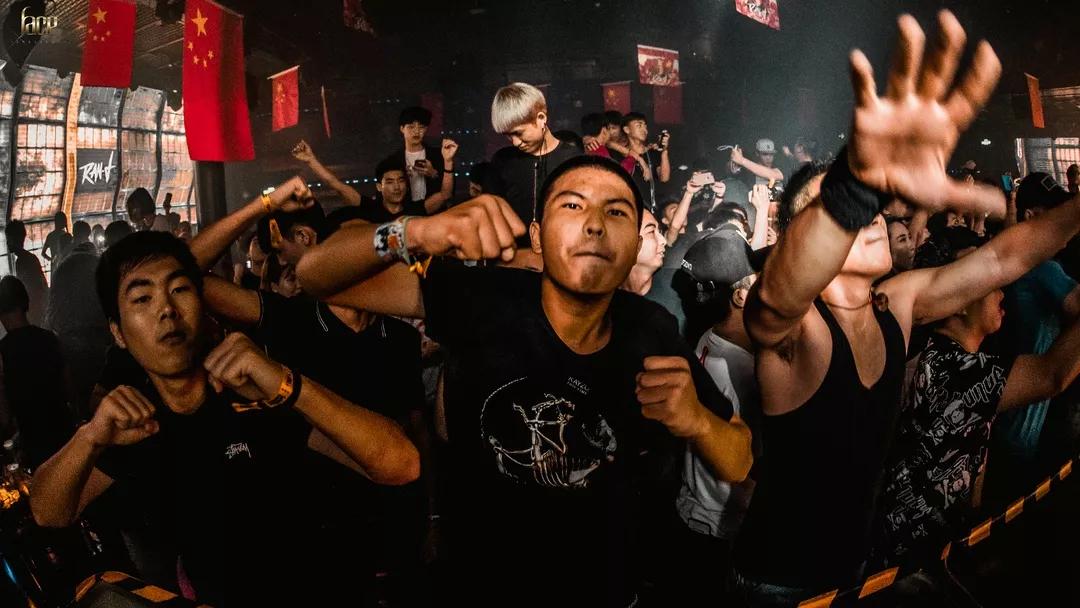 南山superface酒吧燃帝rand震撼来袭