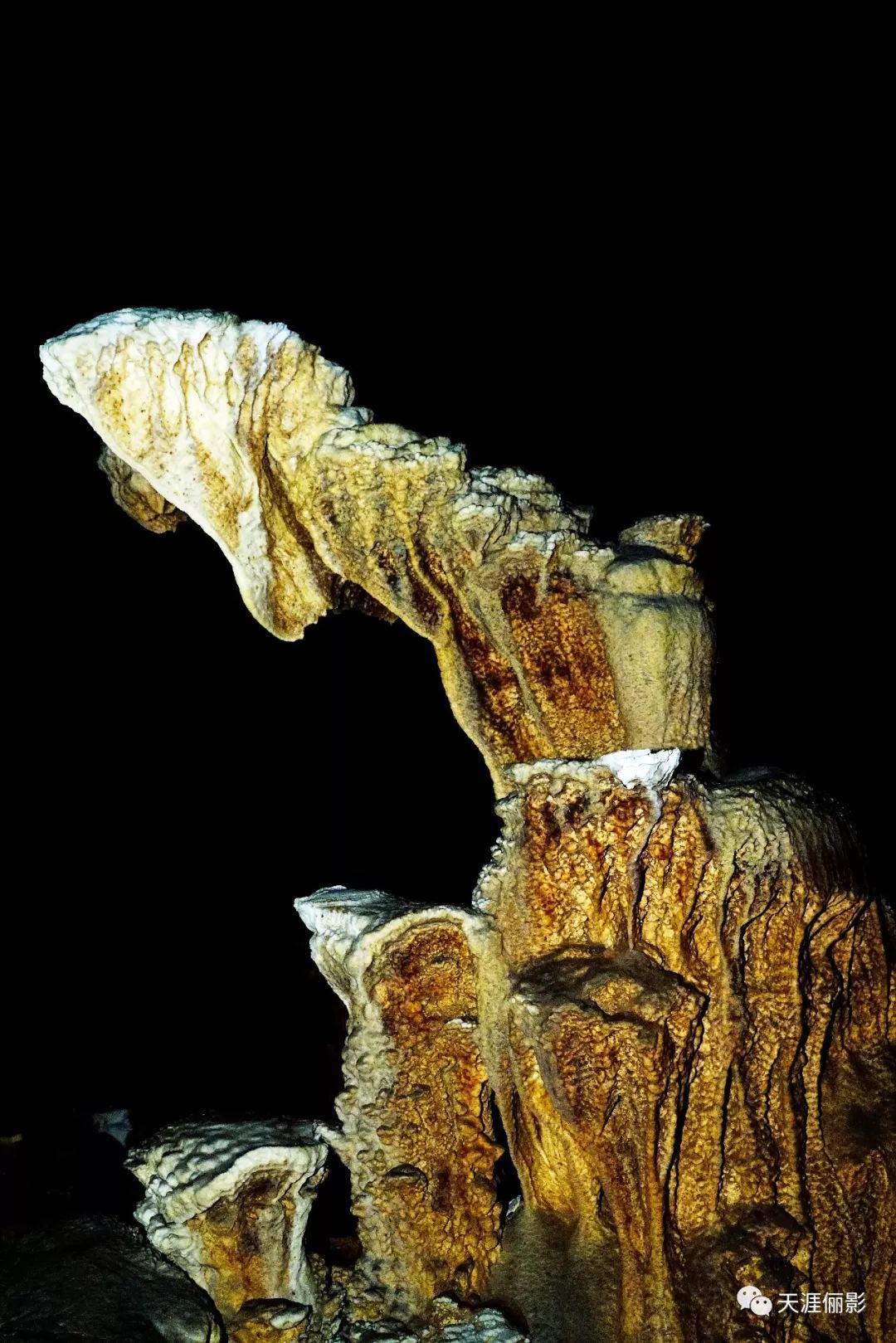 落水洞低调的奢华