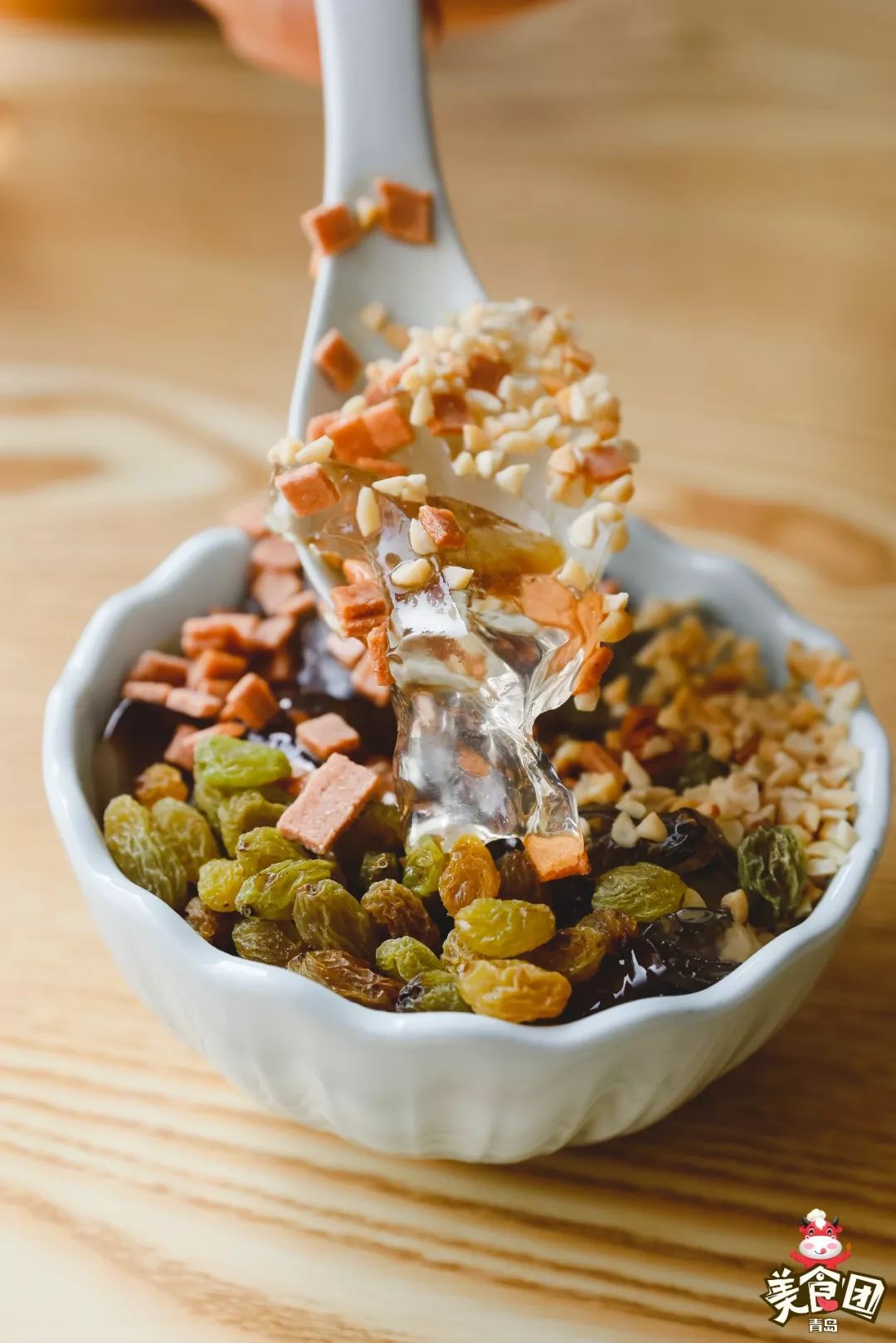 见过如此厚实量大的冰粉吗?