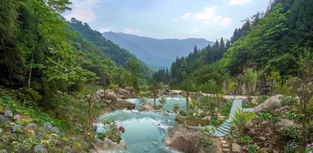 雅安蘆山猴山飛瀑景區位於雅安市蘆山縣大川鎮景區將在端午節當天開業