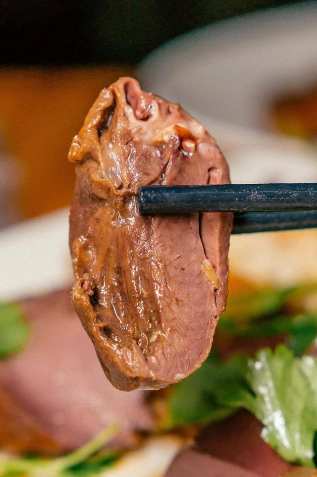 菜市场旁的卤鹅传说宝安人坐街边吃了13年