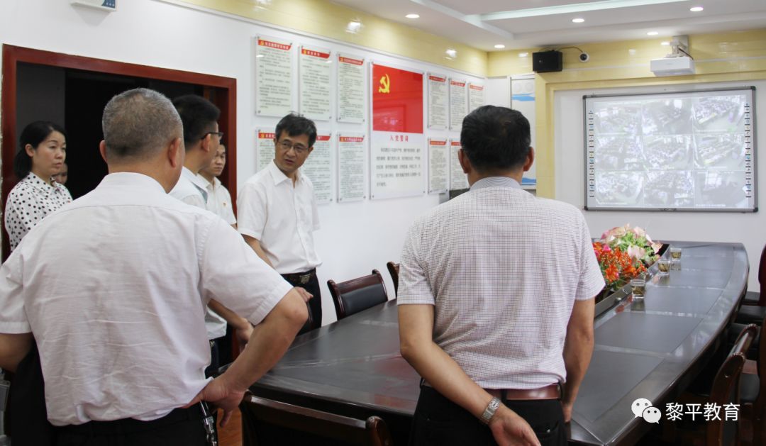 周文锋调研黎平县高考准备工作