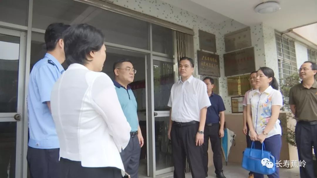 蕉岭县长刘彩波检查高考准备工作:用心用情服务 确保高考万无一失