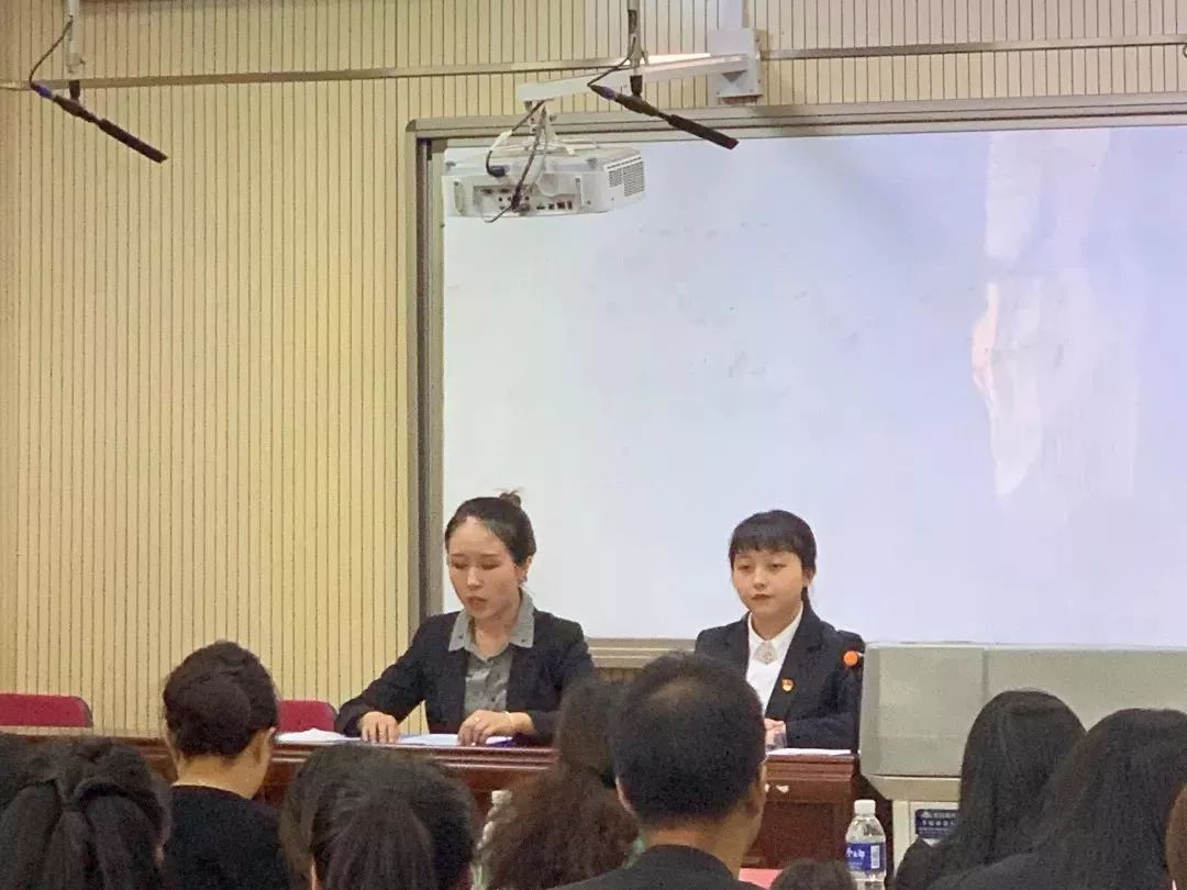 团委书记宋美琪介绍了教育科学学院第四届学生会委员会委员候选人情况