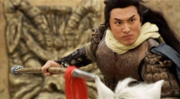 后来呀,伍云召,伍天锡,雄阔海联手和宇文成都大战,打了一天,结果大跌