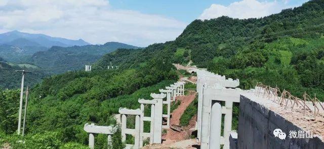 洪雅至峨眉山公路新建工程(終點段)隧道全部貫通