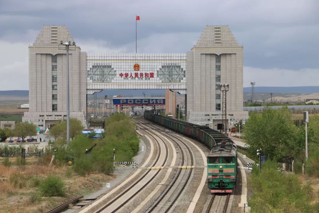 【大会战保畅通】我站日接俄重车20列创历史新高