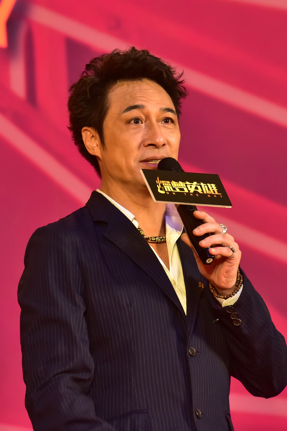 电影《燥梦英雄》的导演杨博也发表了致辞,电影同样代表着许多人的