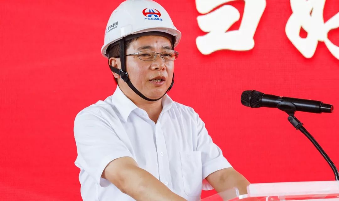 黄成造指出深中通道项目建设具有重要意义,并对项目目前取得的成绩