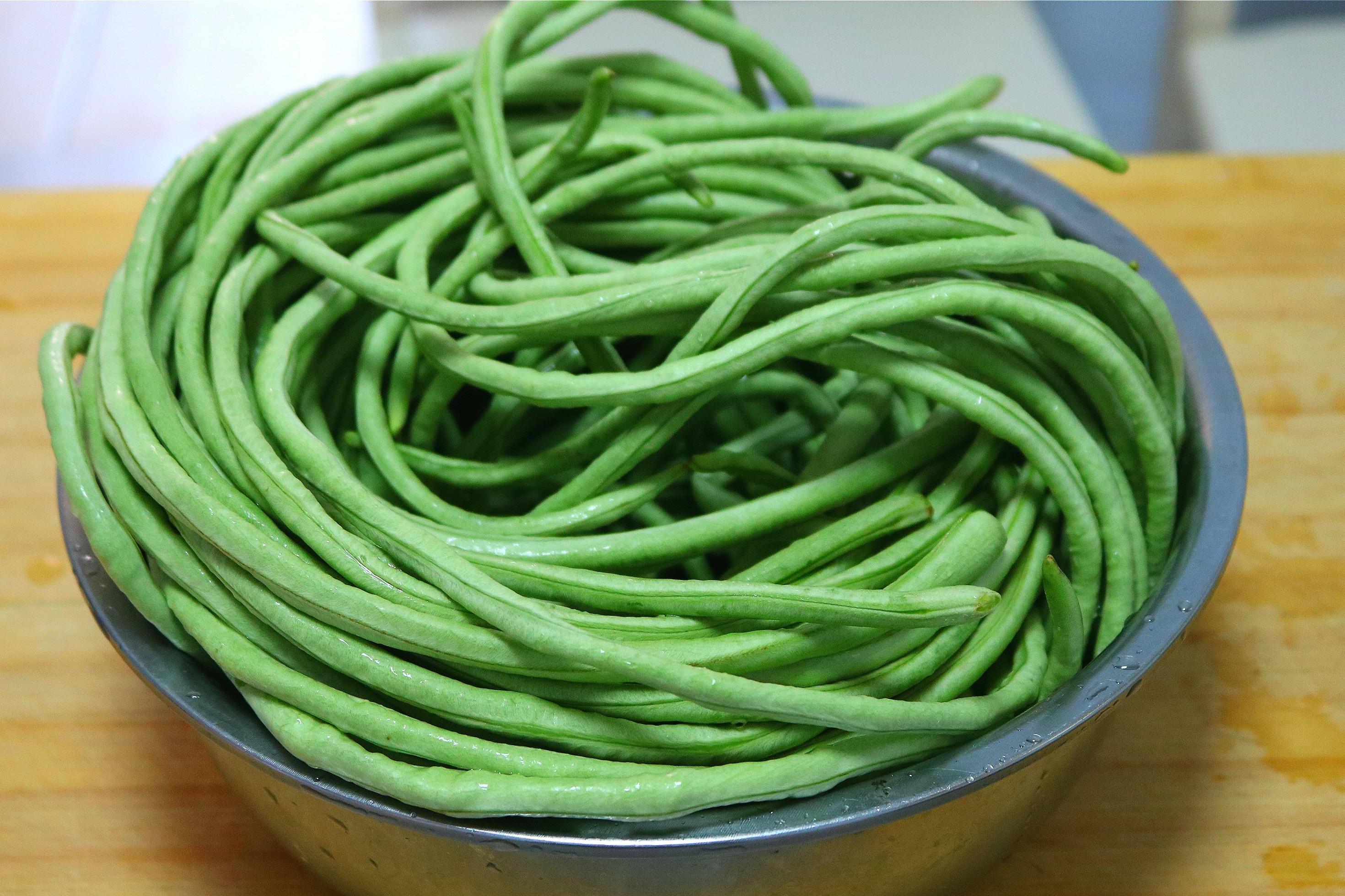 豆角新吃法2斤豆角不炒不凉拌上桌一家人抢着吃真解馋