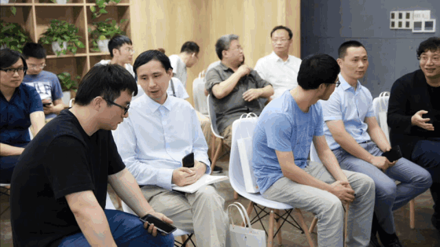 基准方中副总经理,品牌与公共关系管理中心总经理张菁邀请东南大学