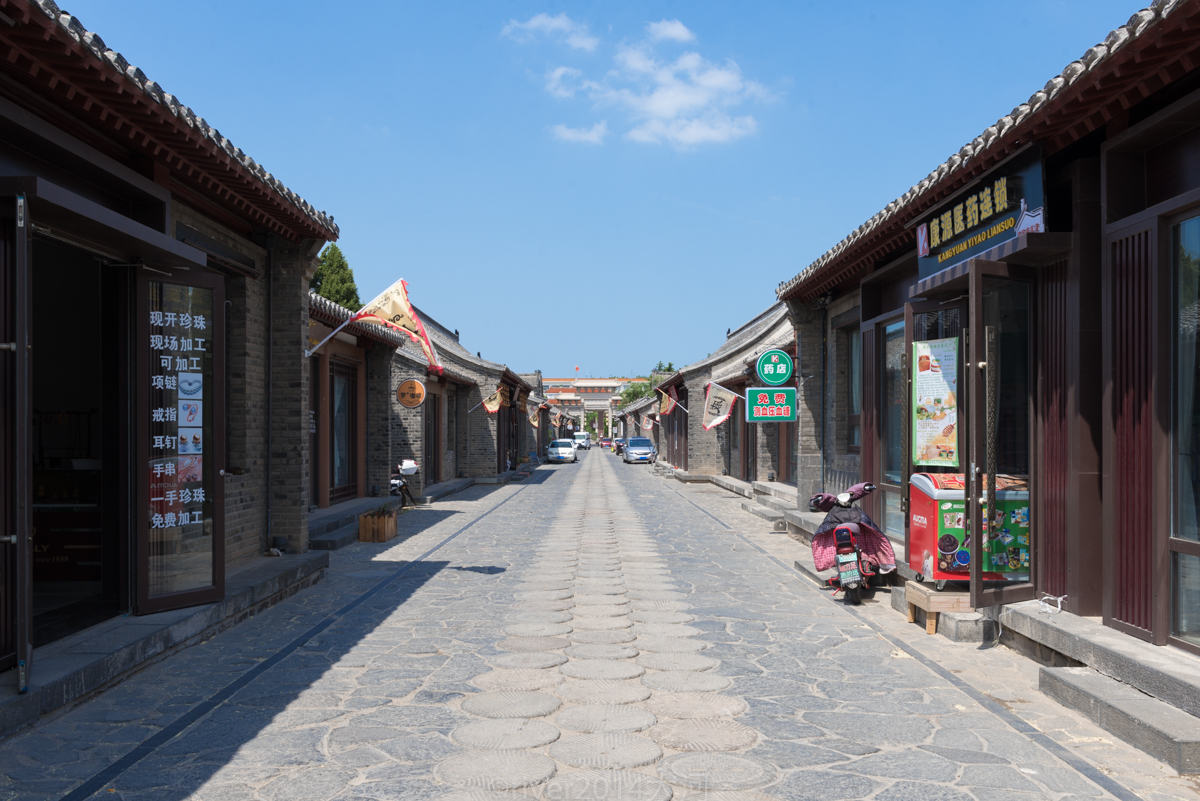 蓬莱城市虽然不大,但旅游景点很多,除了蓬莱阁和戚继光故里以外,还有