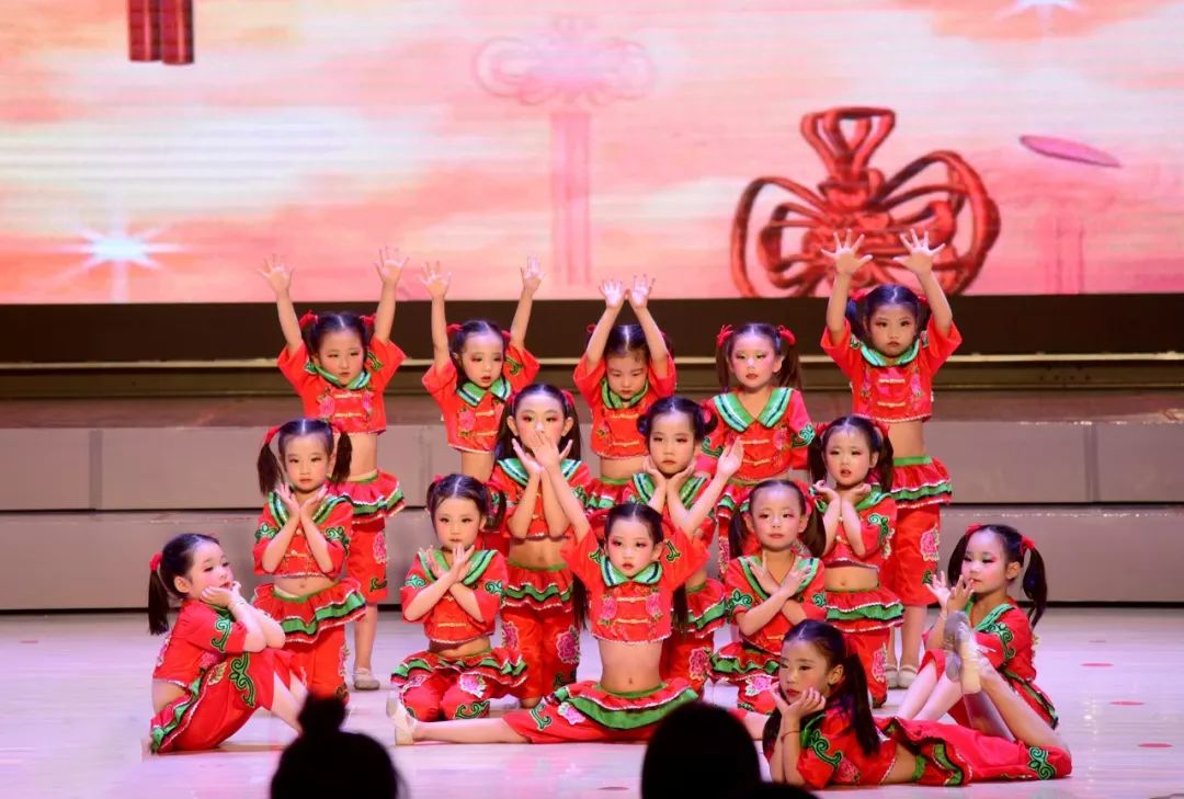 【小荷杯】首届少儿舞蹈大赛圆满成功