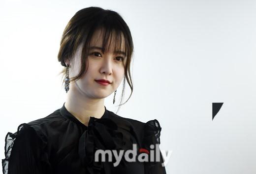 mdphoto韩国女艺人具惠善首尔出席个人绘画作品展发布会