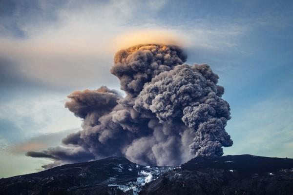 原創黃石國家公園真的隱藏著超級火山嗎它會爆發帶來災難嗎