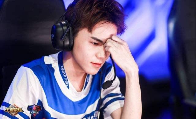 帅气的诺言不如他王者荣耀第一帅阿泰怀念自己颜值巅峰发型