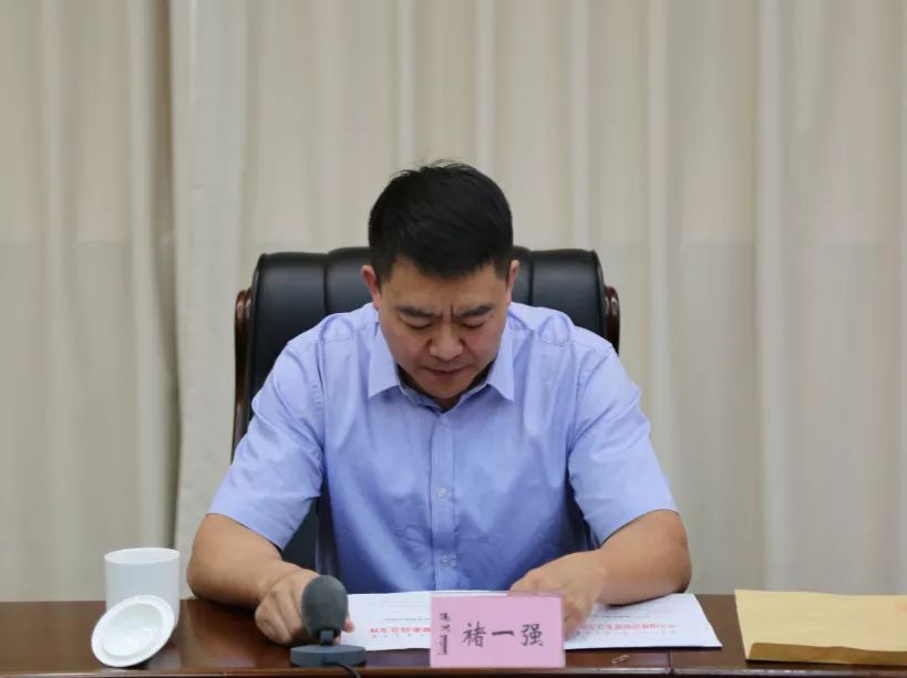 任锡林郭勒经济技术开发区党工委书记;王秀海同志任锡林浩特市委委员