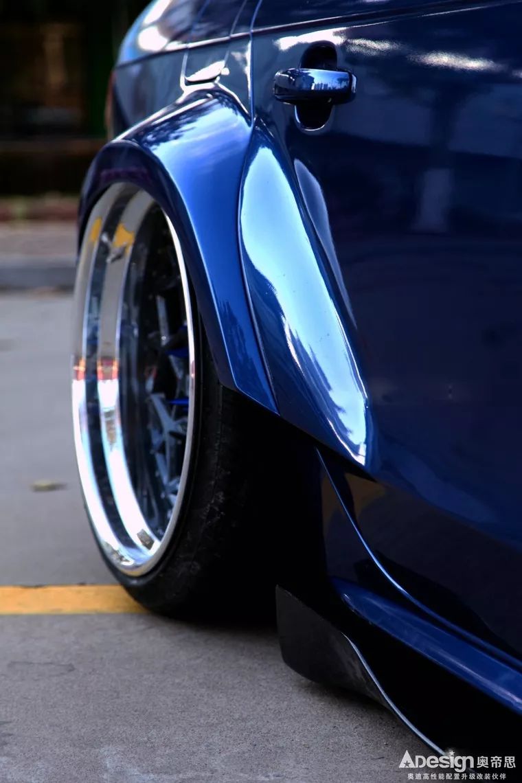 奥迪改装迷人的泪眼大灯奥迪变身dtm赛车奥迪a4改装案例