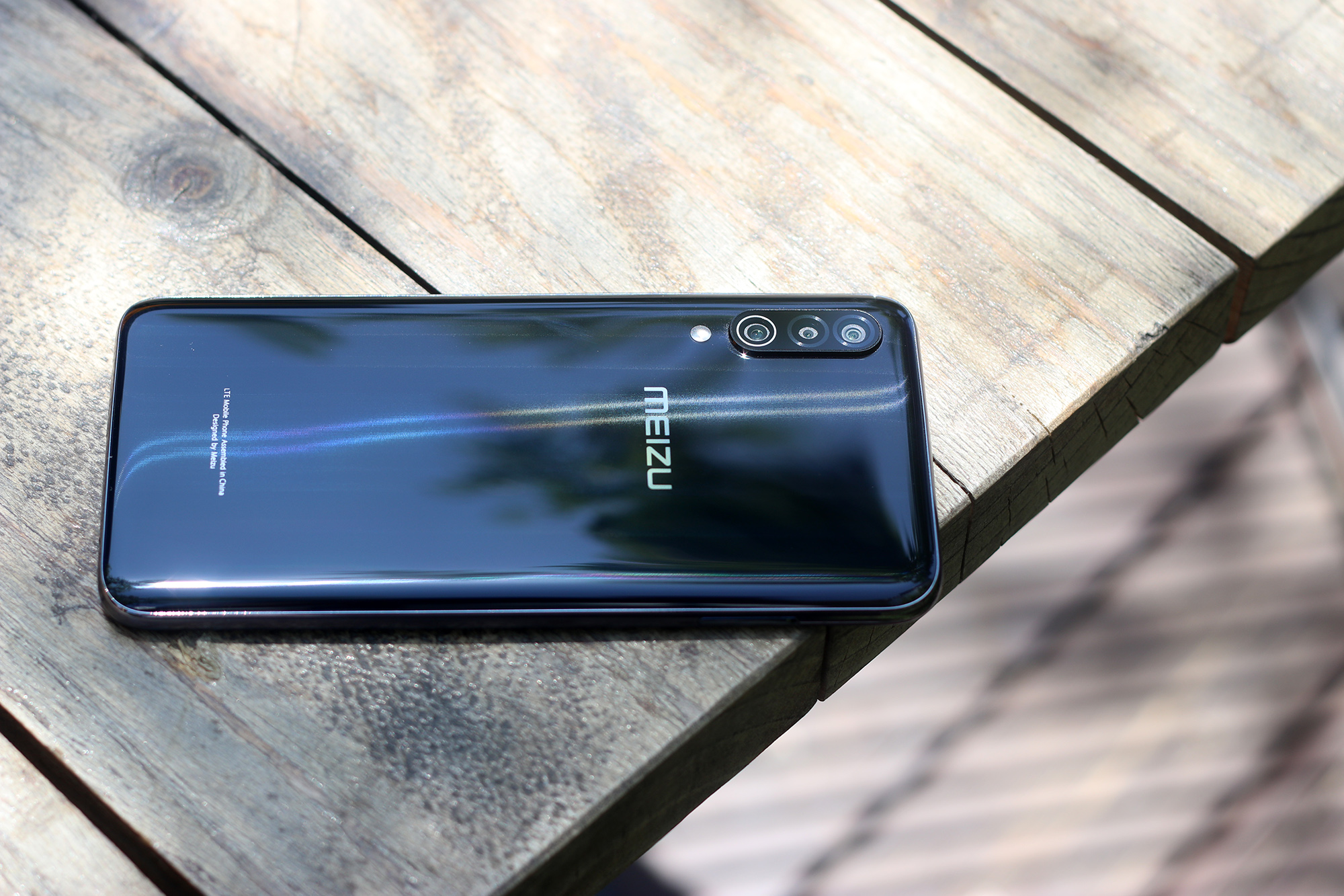 魅族16xs 评测:这一次,极具诚意!千元 ai 三摄神器