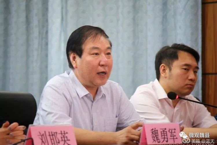 县中医医院院长魏勇军指出,此次揭牌仪式标志着县中医医院眼耳鼻喉科