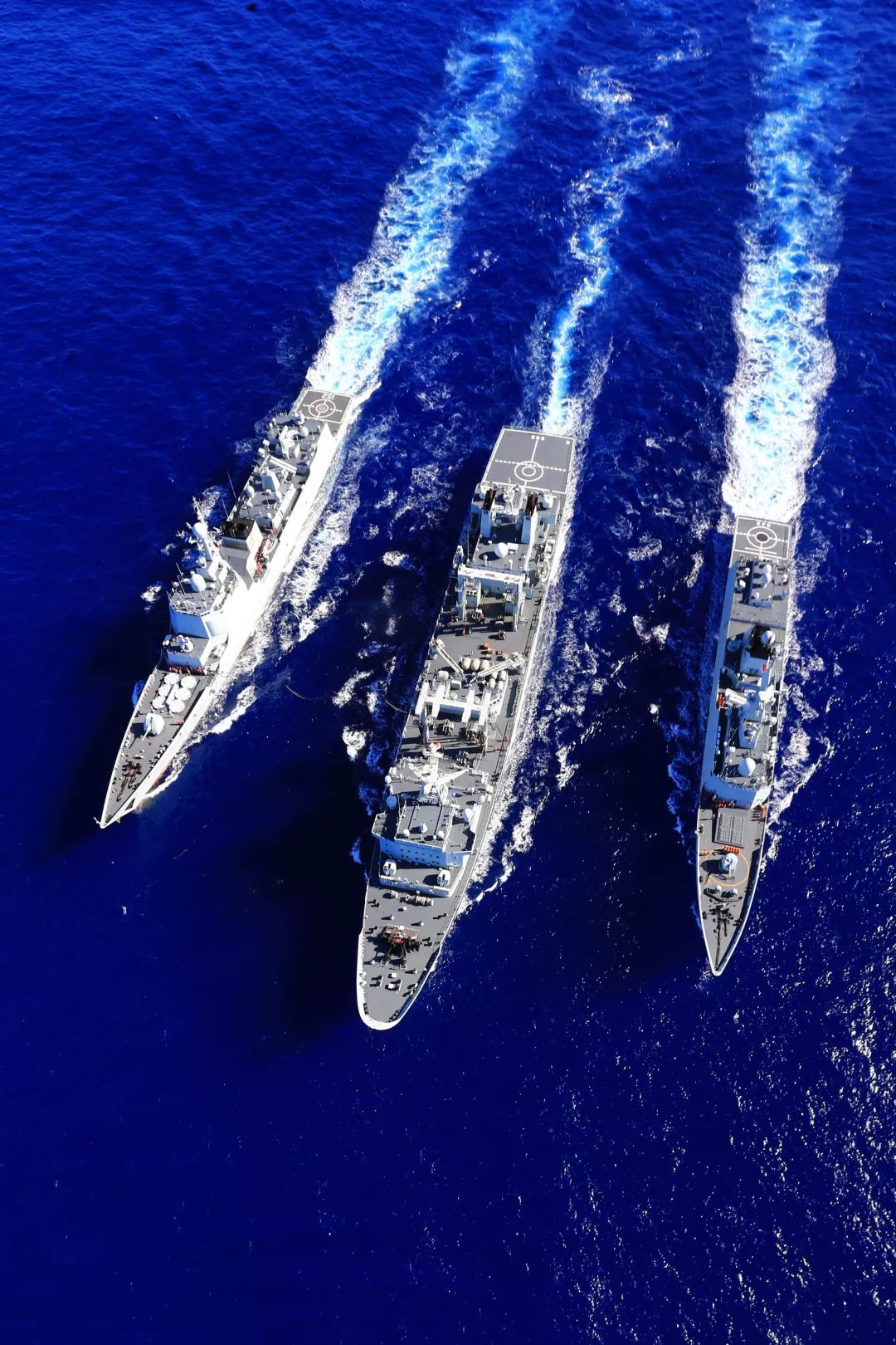 驶向深蓝中国海军护航亚丁湾