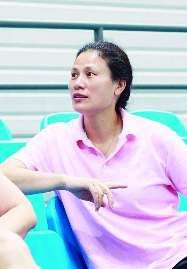 侯玉珠经历了女排的辉煌,也遭遇了汉城奥运会的失落.