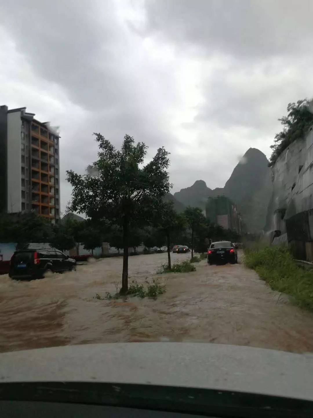 桂林今天超級暴雨,多處重啟