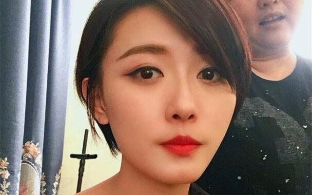 原创北京第一网红聂小雨短时间爆红吃瓜群众秒杀一切网络红人