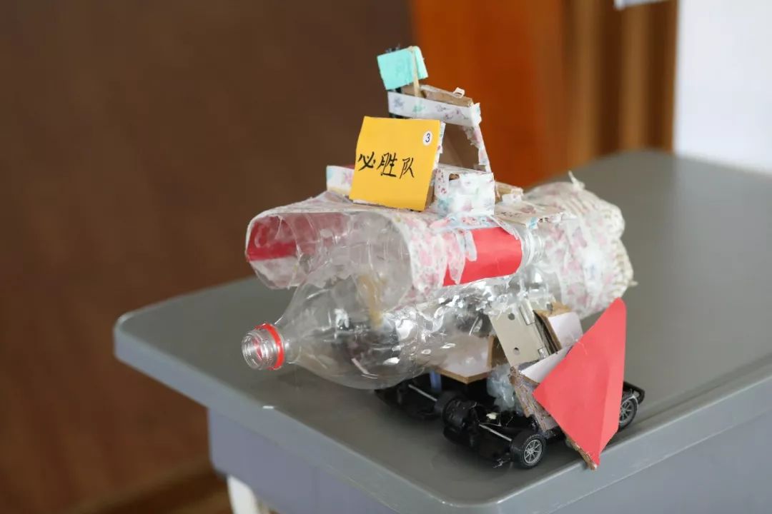 喷气小汽车制作过程图片