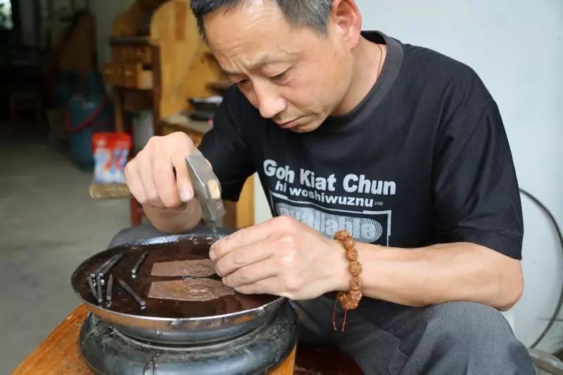 【人文】乌铜走银、阿细先基、烟盒舞...这些东西你知道吗?带你走近红河非物质文化遗产,看看有哪些是石屏的-搜狐大视野-搜狐新闻