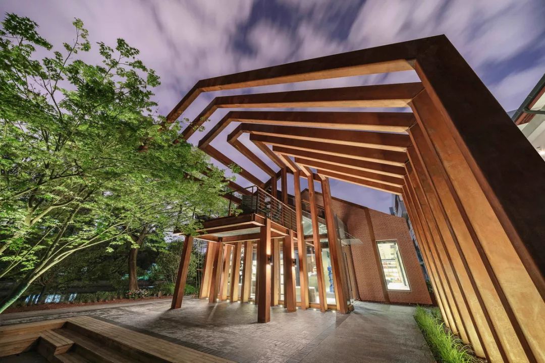 作品在记忆与希望之间华东师范大学丽娃河畔书吧修缮上海日清建筑设计