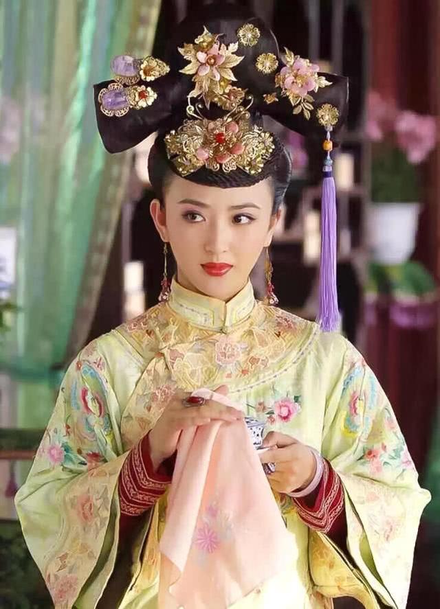 她年仅16岁被废,由皇后降为静妃,当时还怀有身孕_博尔济吉特