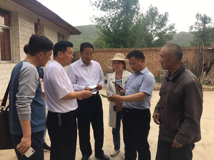 州人社局局长李文俊一行来康督查城乡居民基本养老保险工作