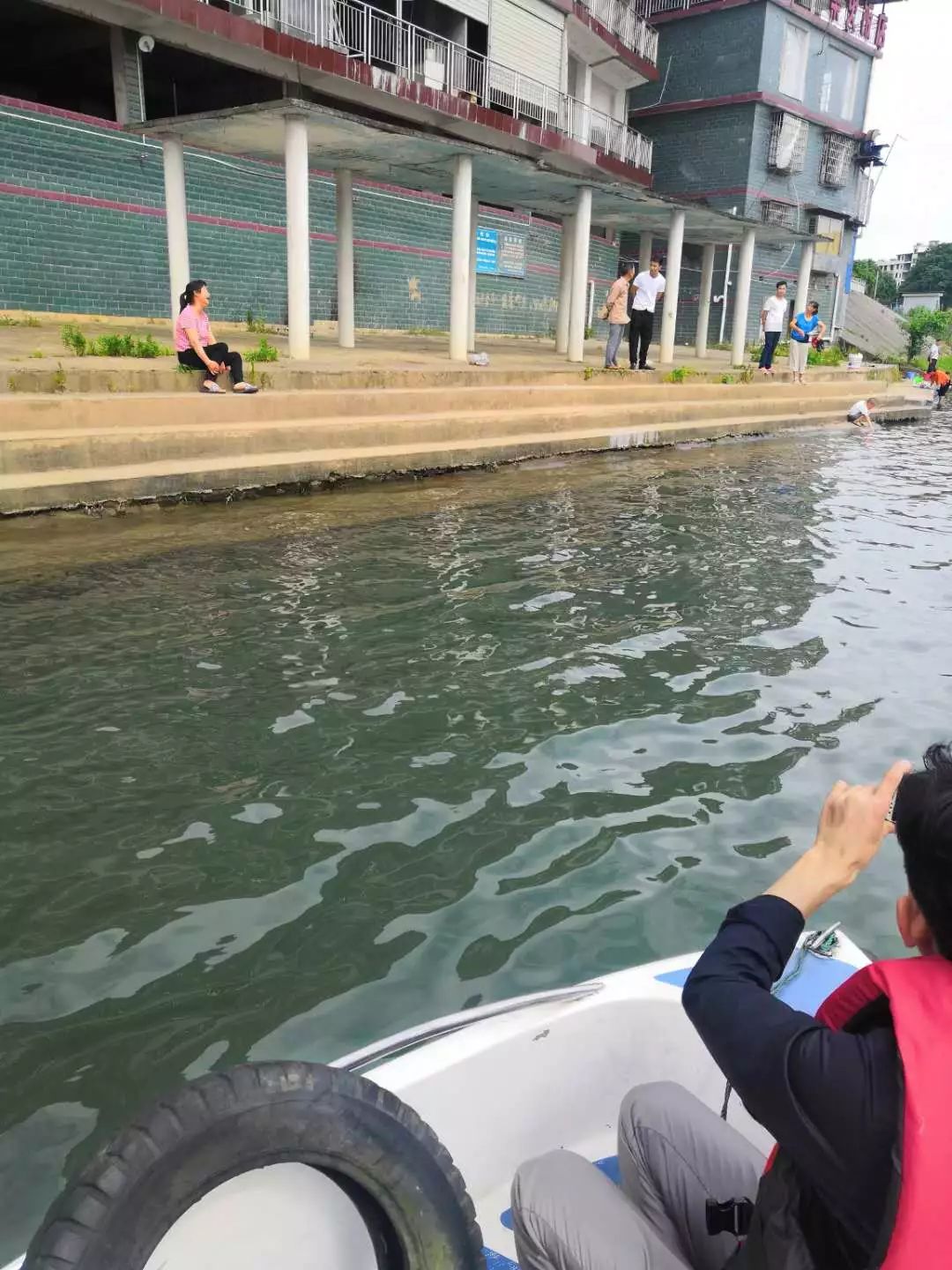 耒阳水东江一男性落水下落不明