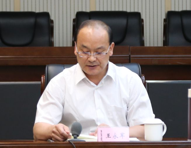 任锡林郭勒经济技术开发区党工委书记;王秀海同志任锡林浩特市委委员