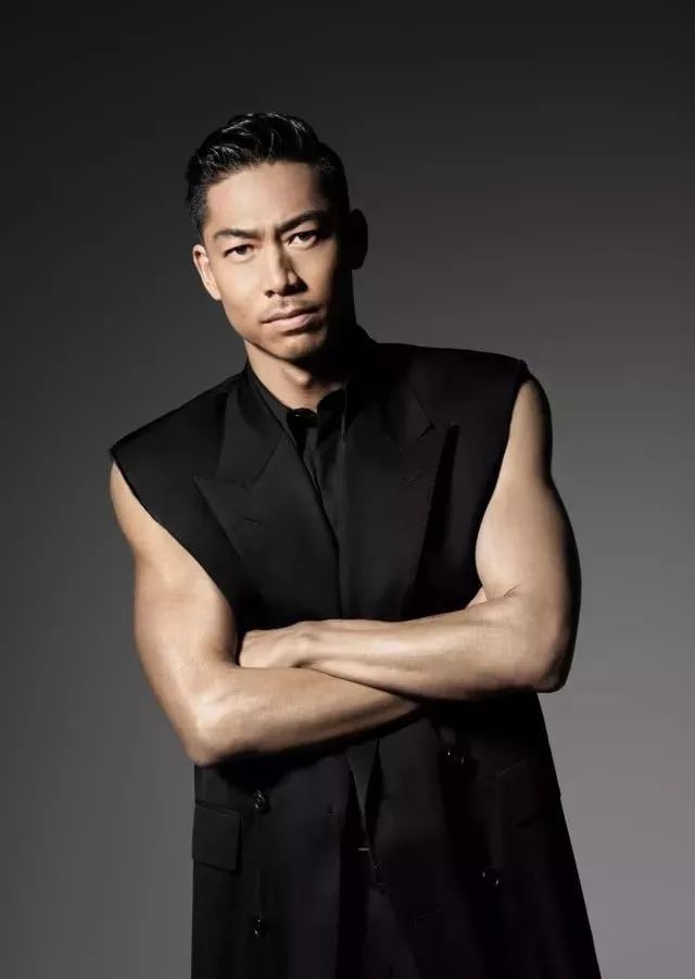 演员出演《麻辣教师gto》比起反町隆史与松岛菜菜子的98年版2012年版