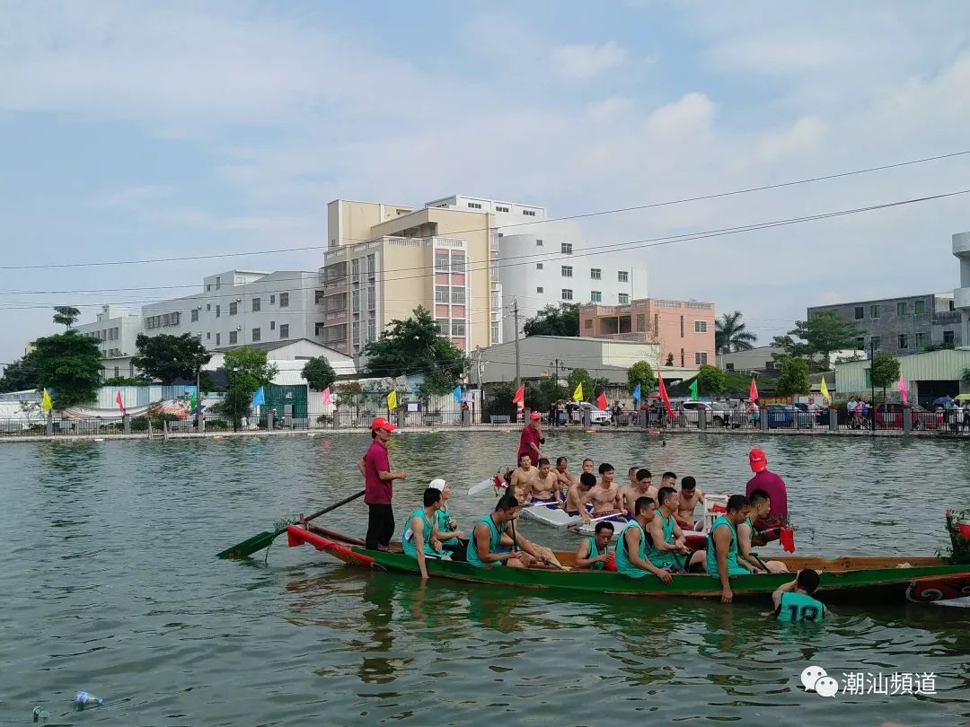今天澄海各地赛龙舟现场人山人海你也有去凑热闹