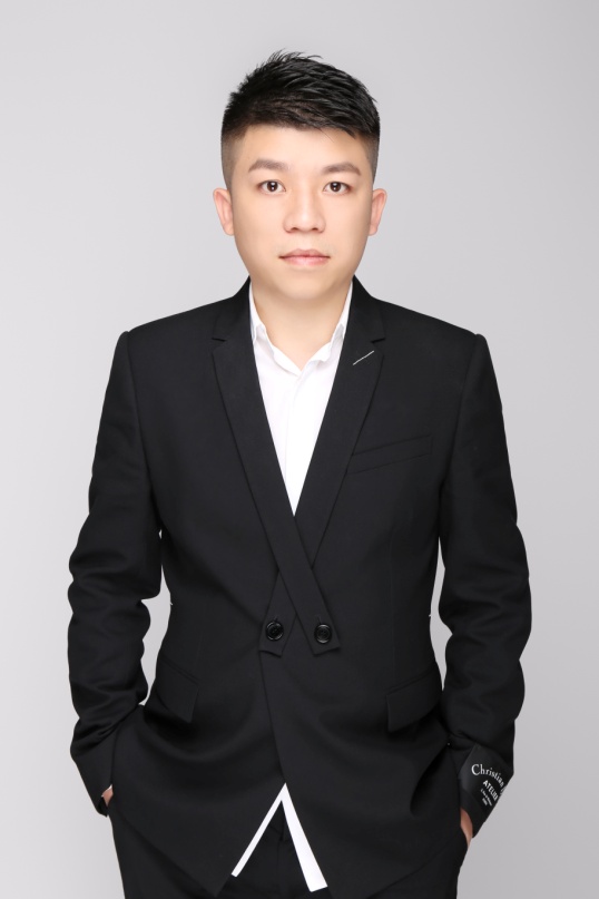 90后ceo陈定邦打破传统经营模式打造专业美女团队