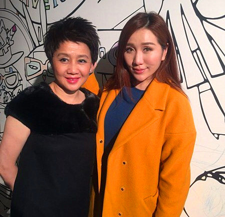 原创何超盈过大礼金玉满堂,除聘礼外,"肉眼可见"的嫁妆已达14亿!