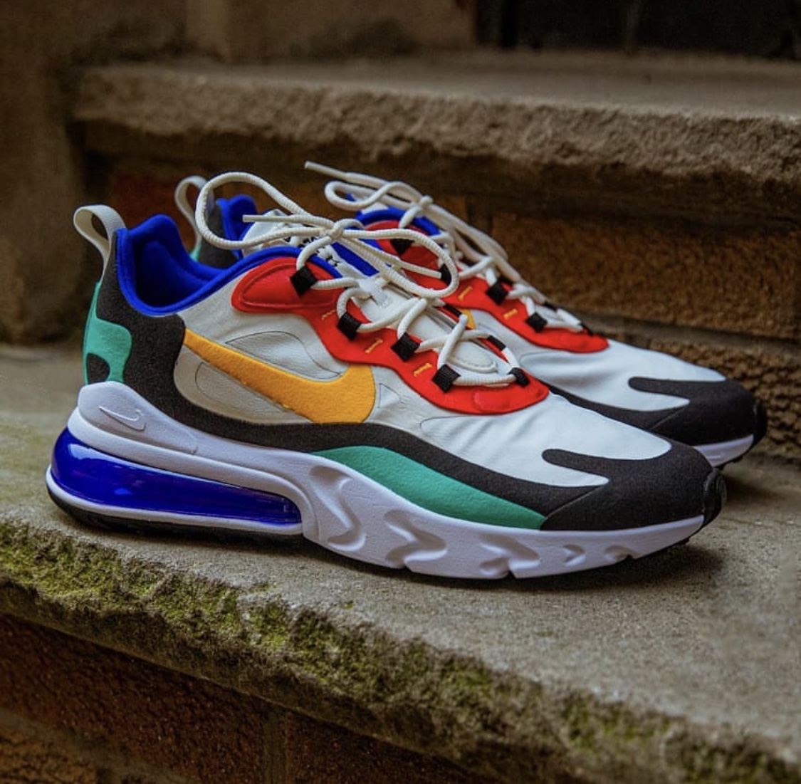 混血跑鞋炫色登场复古nikeairmax270react的全新体验
