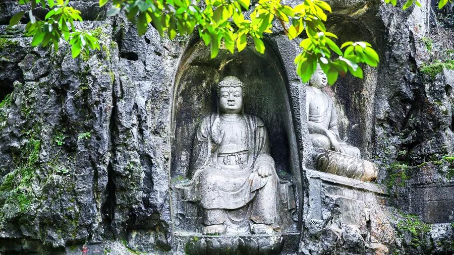 雞足山7月610日文峰寺取華首門鑰匙與迦葉尊者一起迎接未來佛