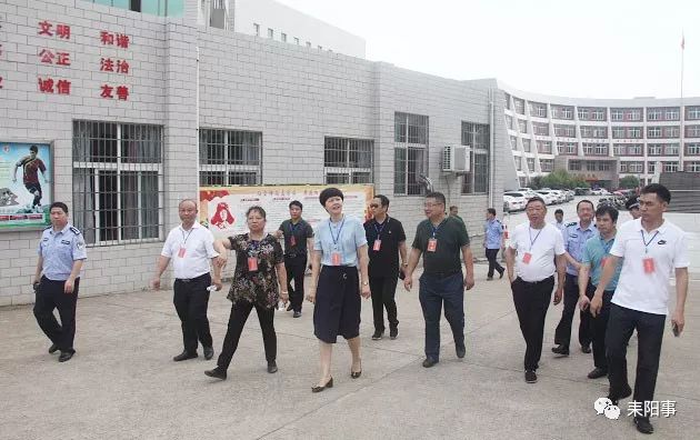 6月7日上午,衡阳市委常委,耒阳市委书记罗琼一行先后走进市一中,实验